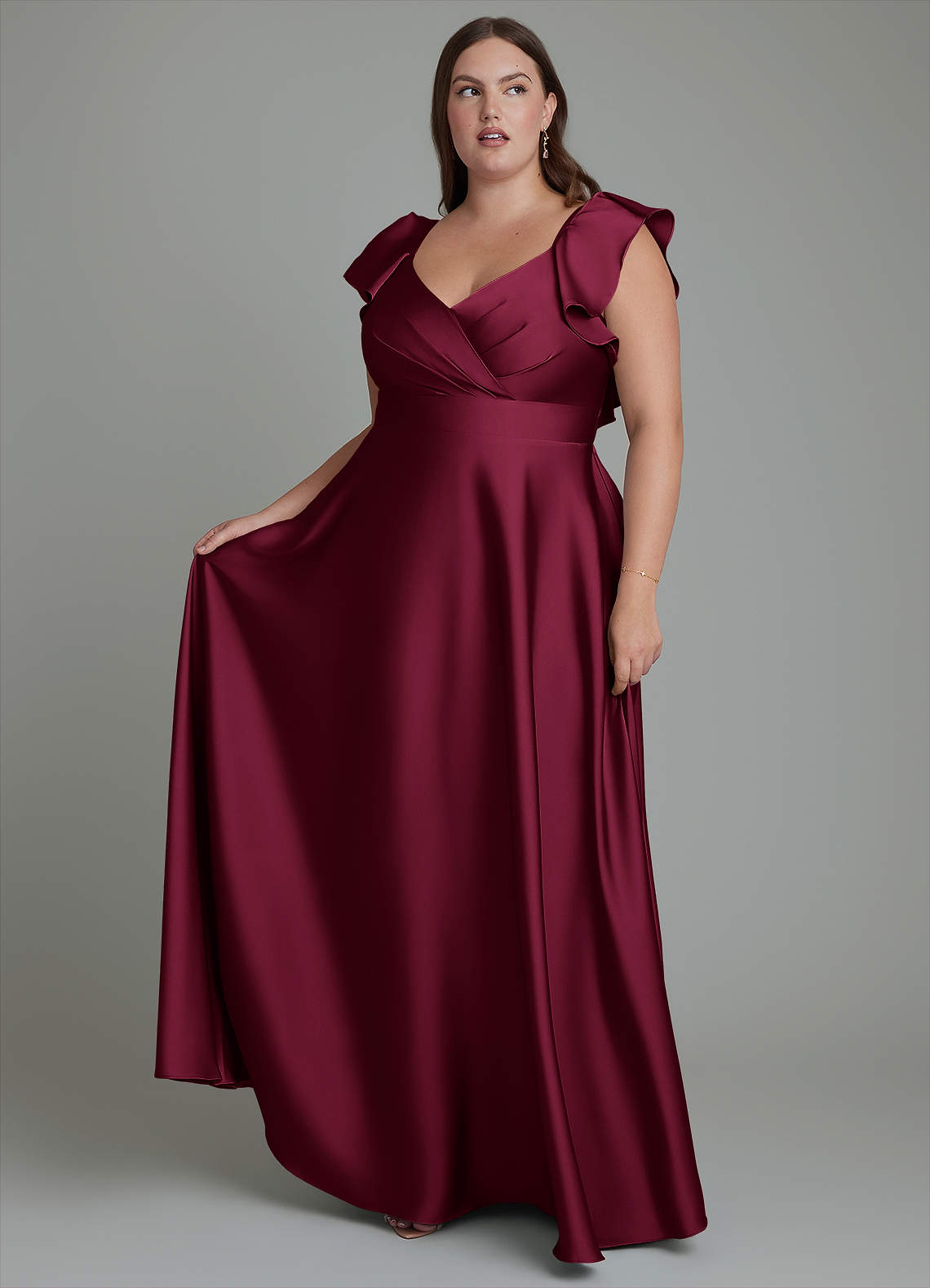 Azazie Leilani Vestidos de damas de honor Vestido Borgoña de Satén Elástico de Línea A con Drapeado image1