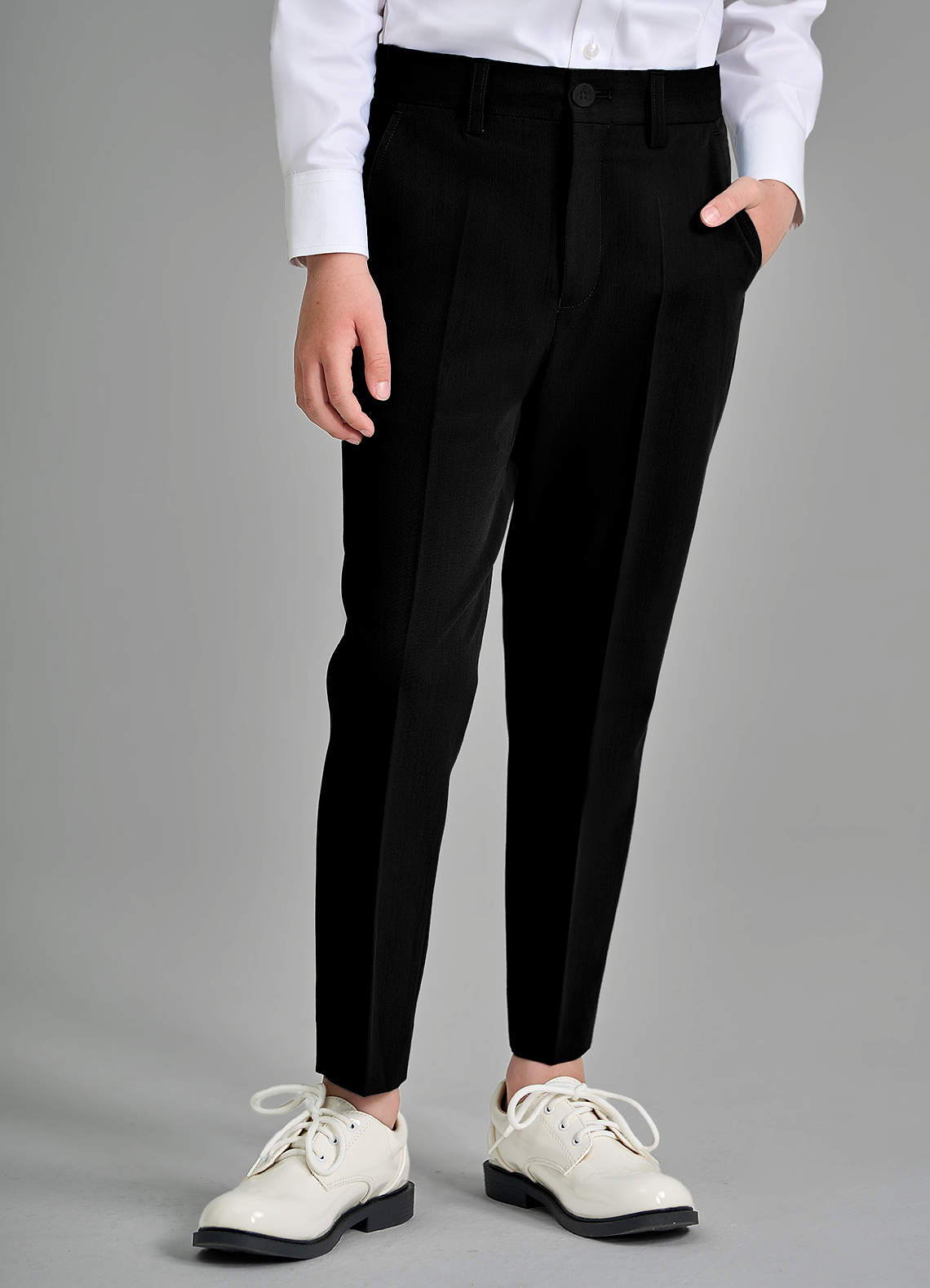 front Oliver Boys Black 2-Piece Suit