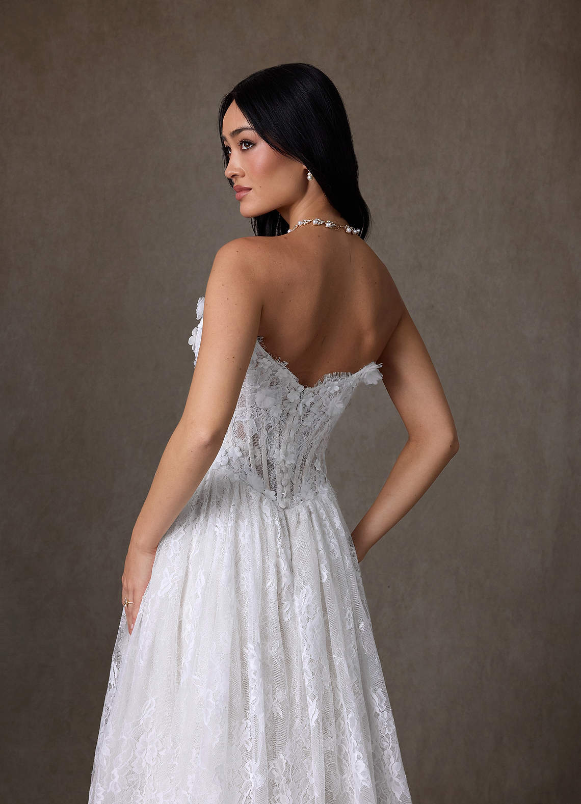 Azazie Vanessa Robes de mariée Robe Princesse en Dentelle Sans bretelles Blanc De Diamant image13