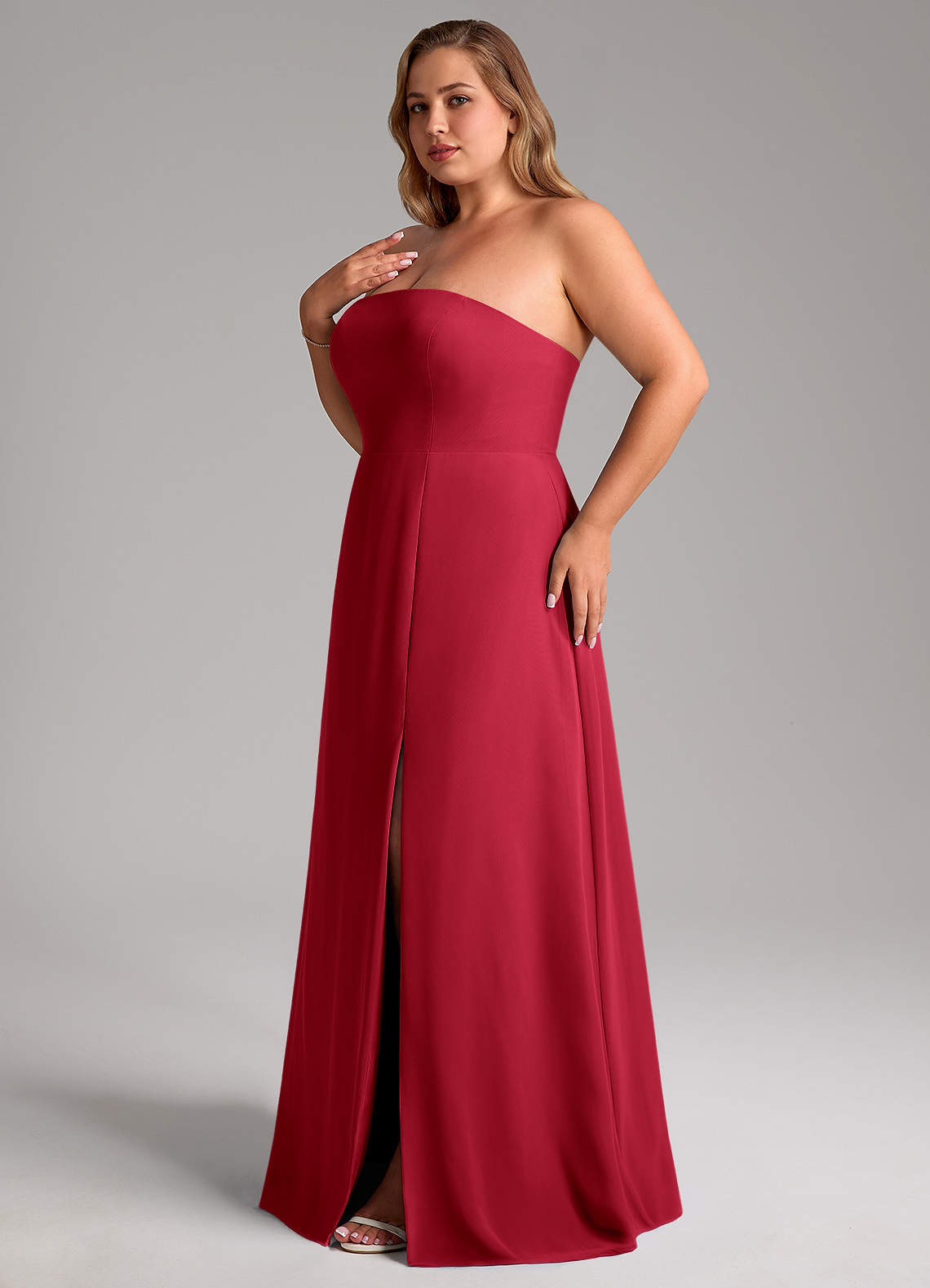 Azazie Wren Vestidos de damas de honor Vestido de Escarlata de Gasa de Corte en A Convertible con Corte Lateral image12