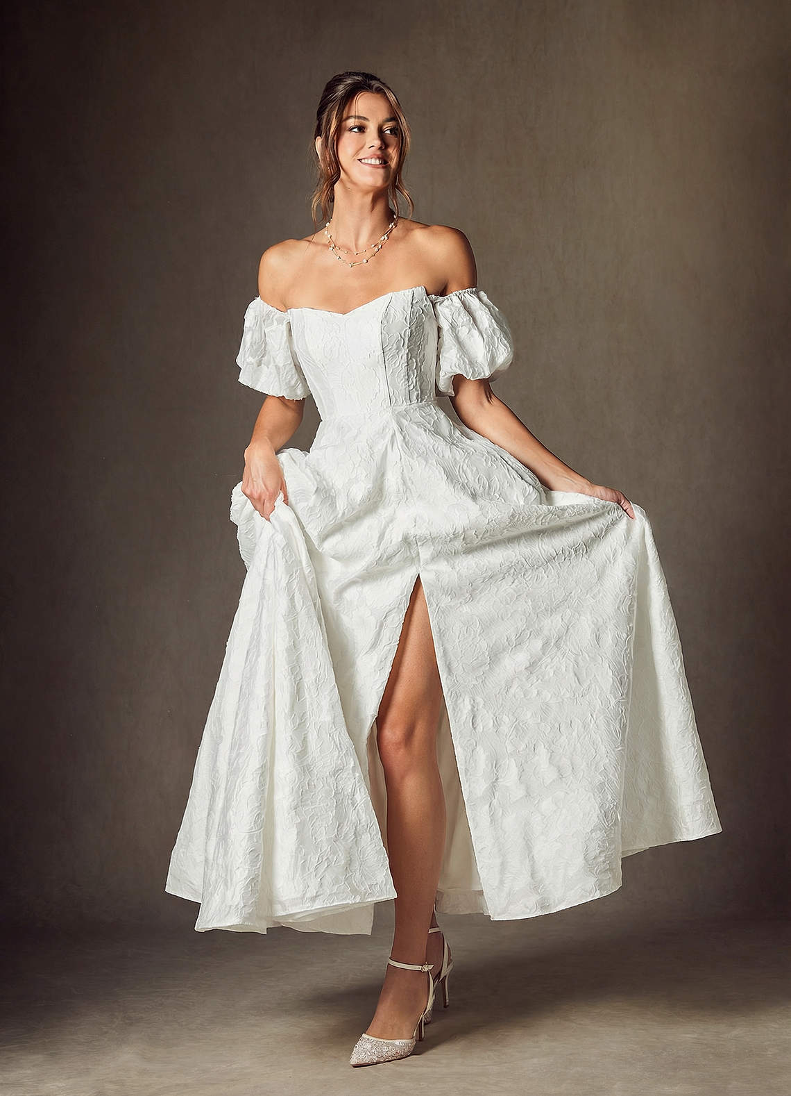 Azazie Clotille Vestidos de novia Vestido de Diamante Blanco de Jacquard Desgastado Floral de Corte Princesa con Escote de Corazón image4