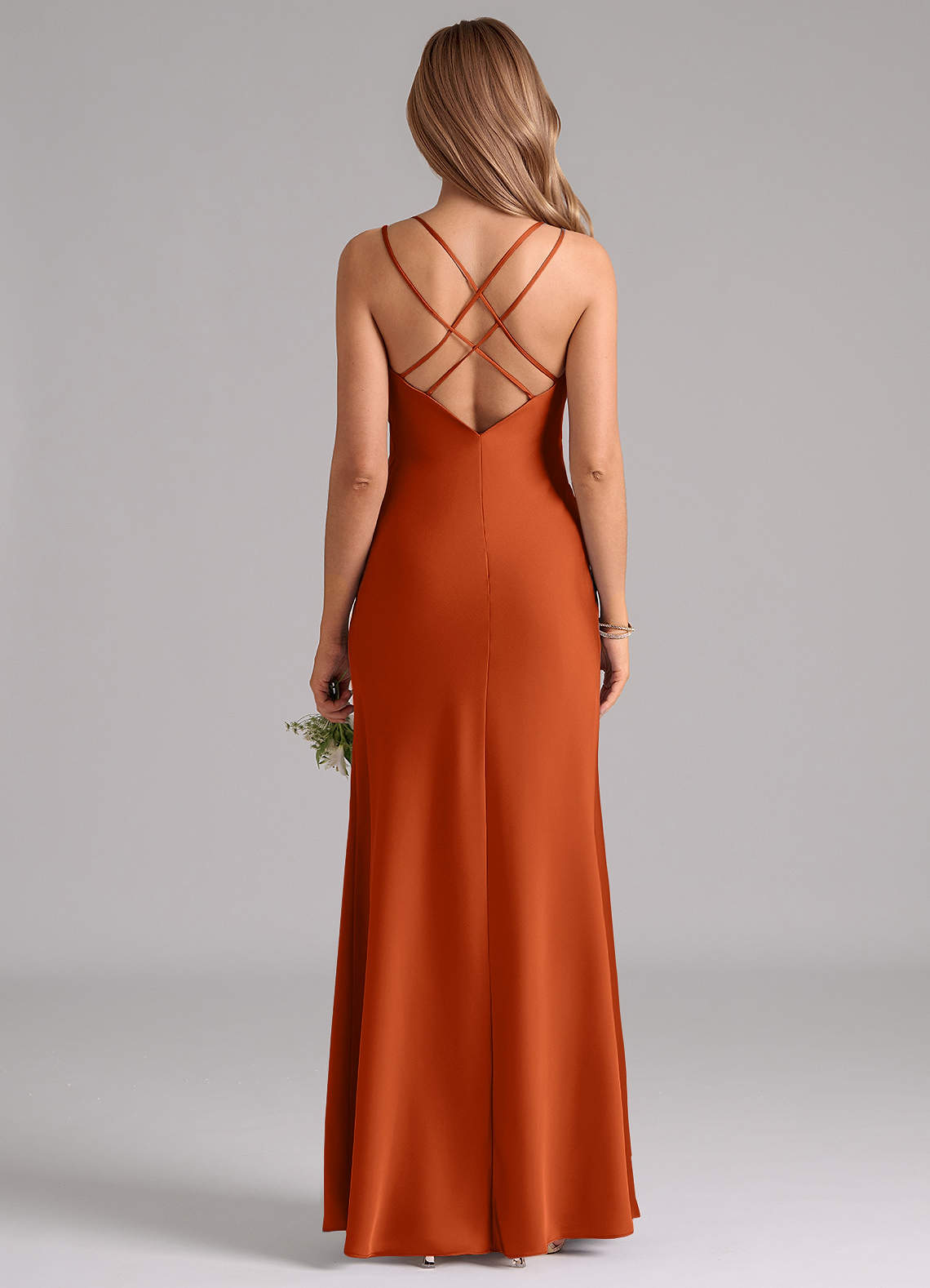 Azazie Suttona Vestidos de damas de honor Vestido de Naranja Quemada de Satén Elástico de Corte en A con Plisado image2
