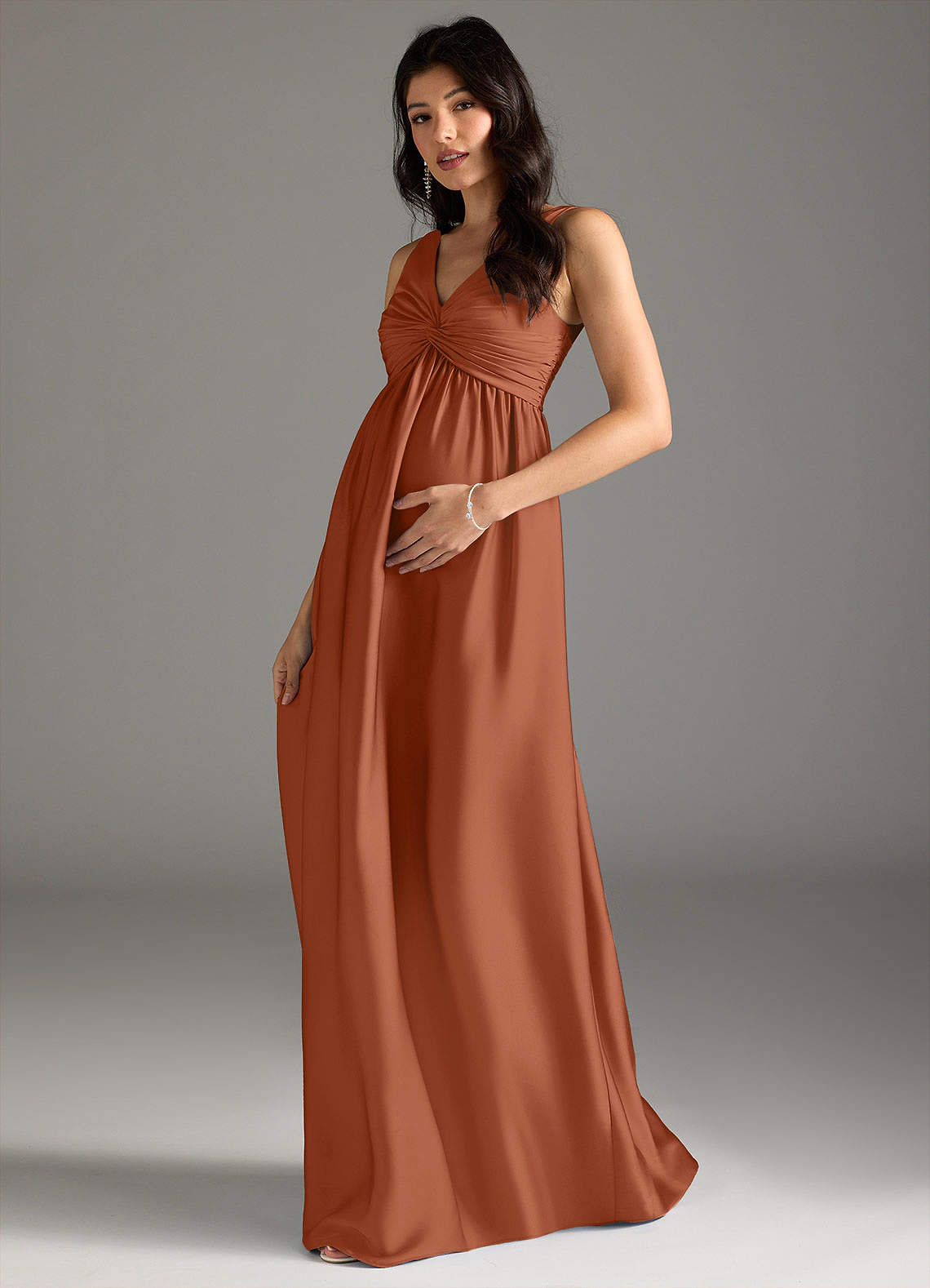 Azazie Yetta Brautjungfernkleider für Schwangere A-Linie Plissee Stretch-Satin Bodenlänge Kleid image1