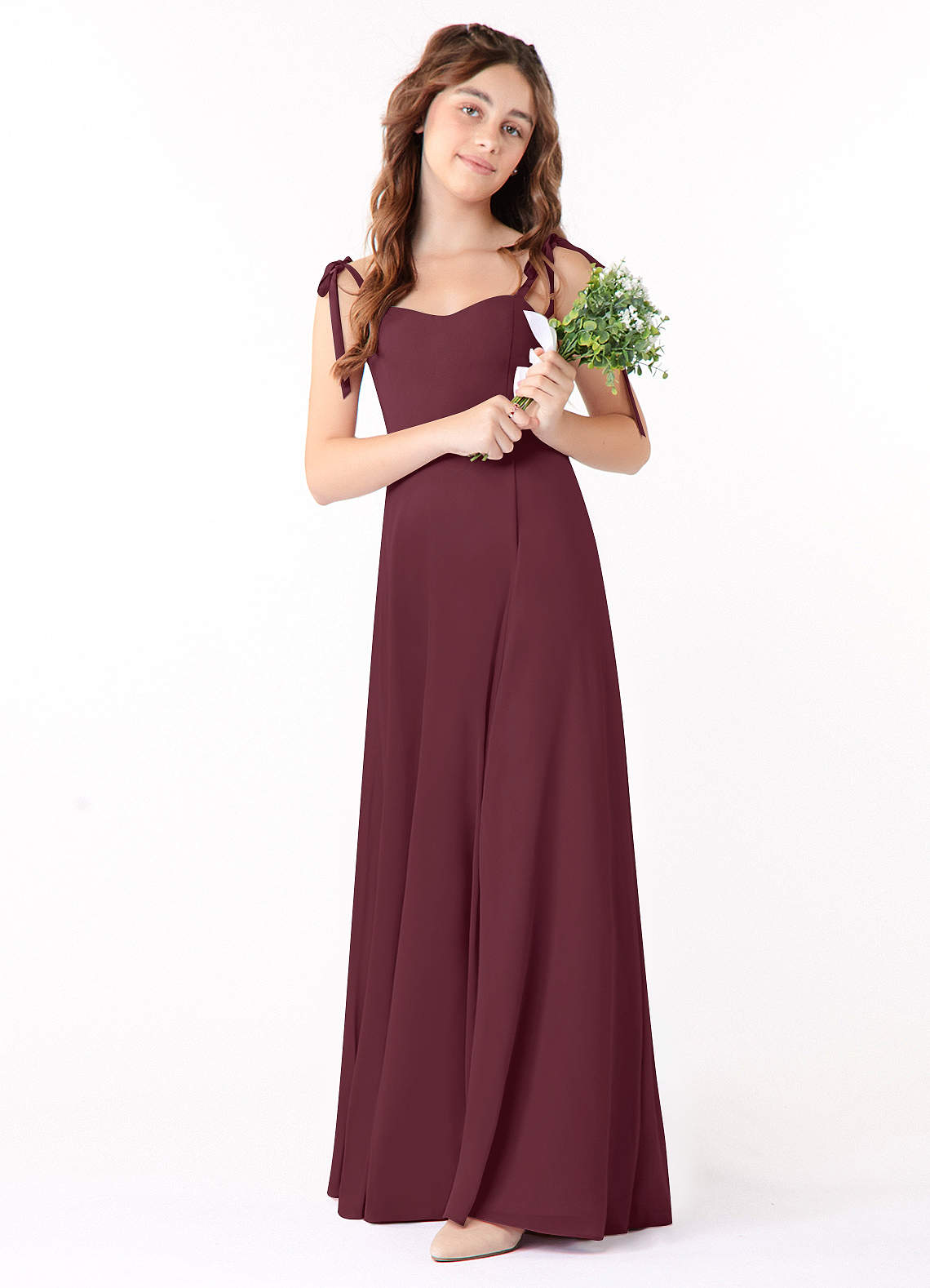 Azazie Rosey Junior Vestido de Cabernet de Gasa de Corte En A con Escote de Corazón image1