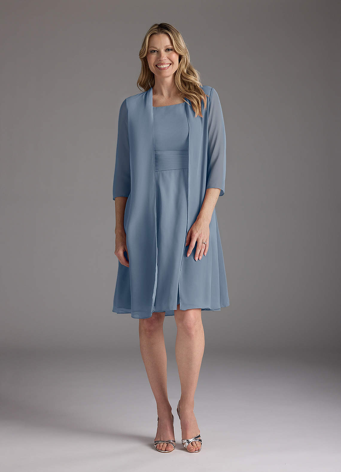 Azazie Shirley Mère de la mariée Robes Robe Trapèze en Mousseline de soie Plissé Scoop Violet Crépusculaire image1