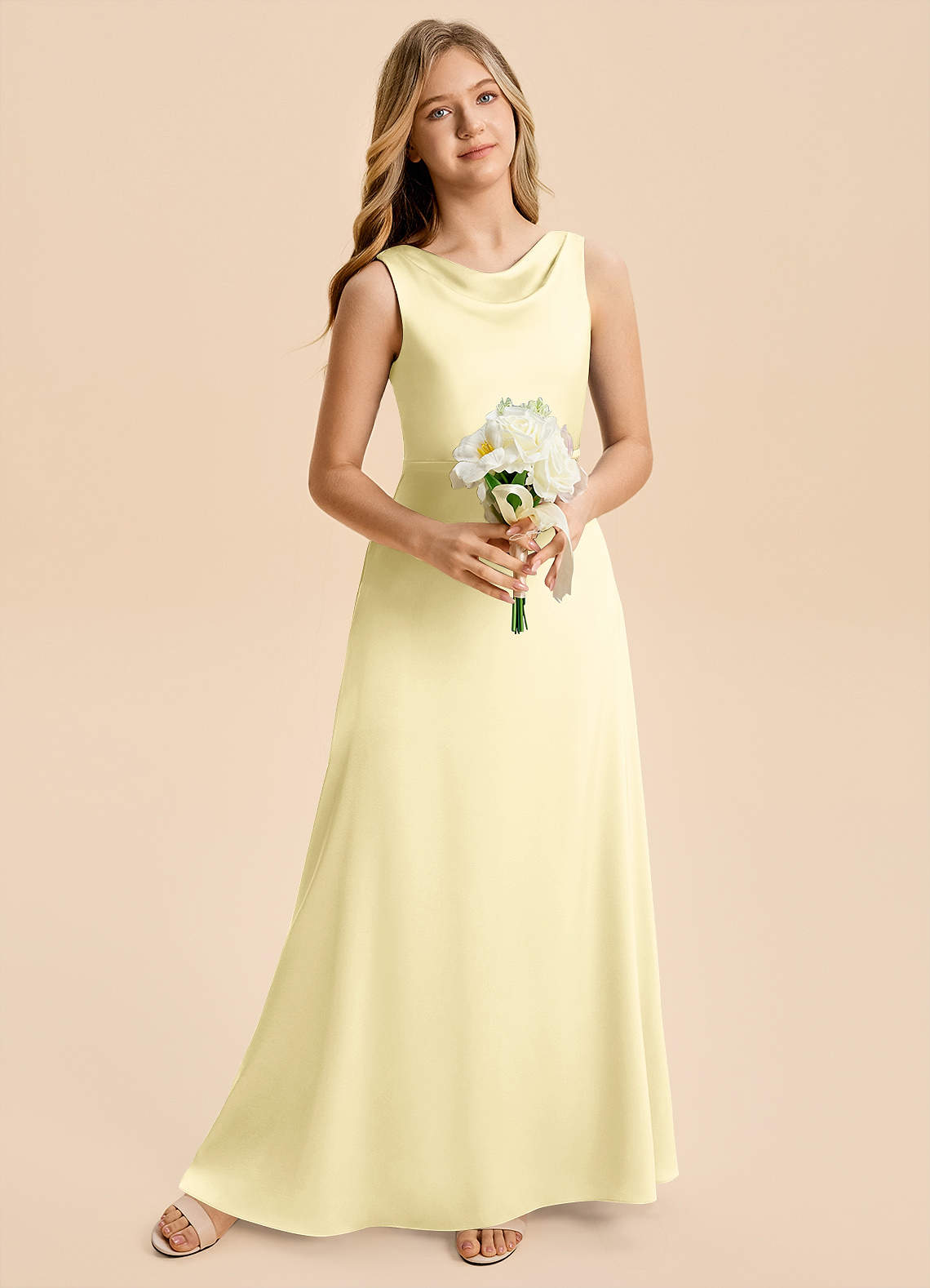 Azazie Kiki Junior Robe Trapèze en Satin extensible Arc Sorbet Citron image2
