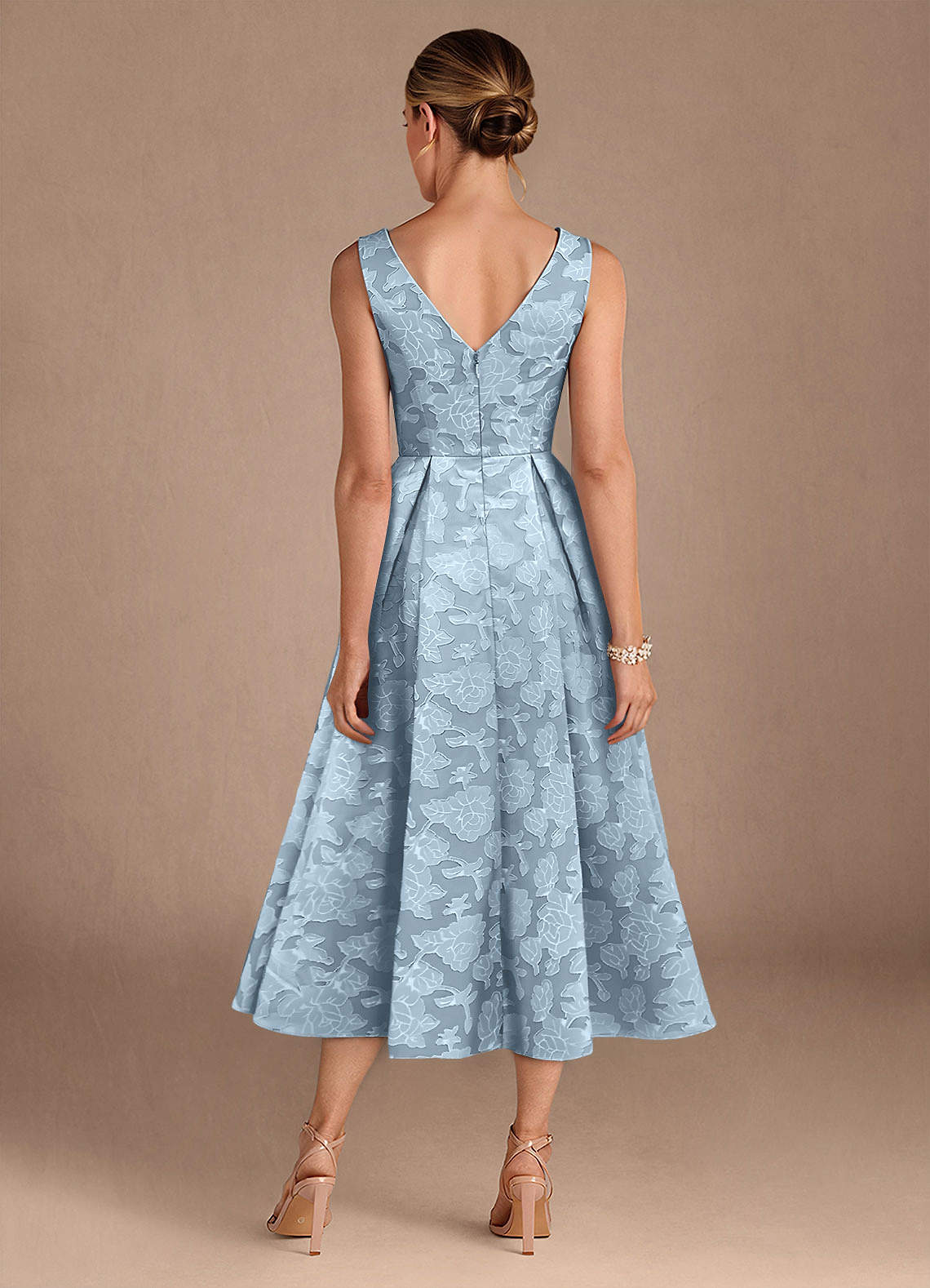 Azazie Fulton vestidos de madre de la novia Vestido de Azul Cielo de Devorado Floral de Corte En A con Plisado image2