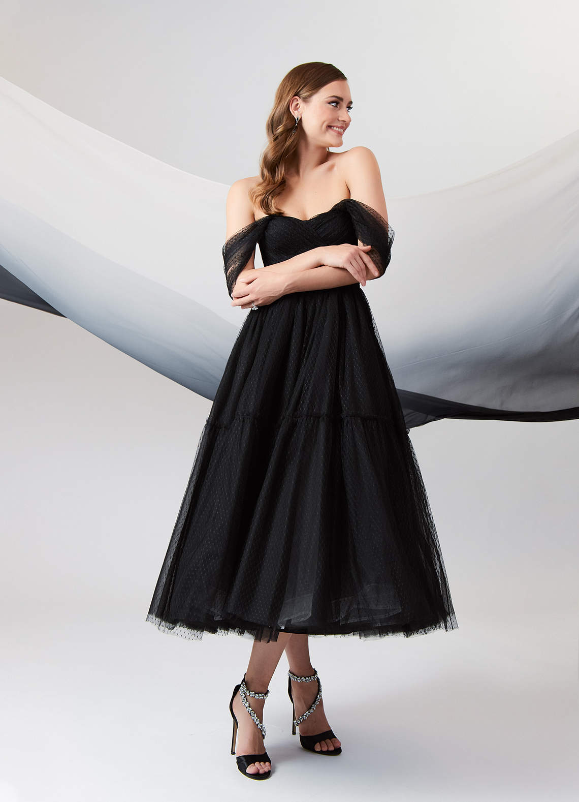 Azazie Vienna Abiti da Sposa Abito A-Line in Tulle a Spalla Scoperta Nero image3