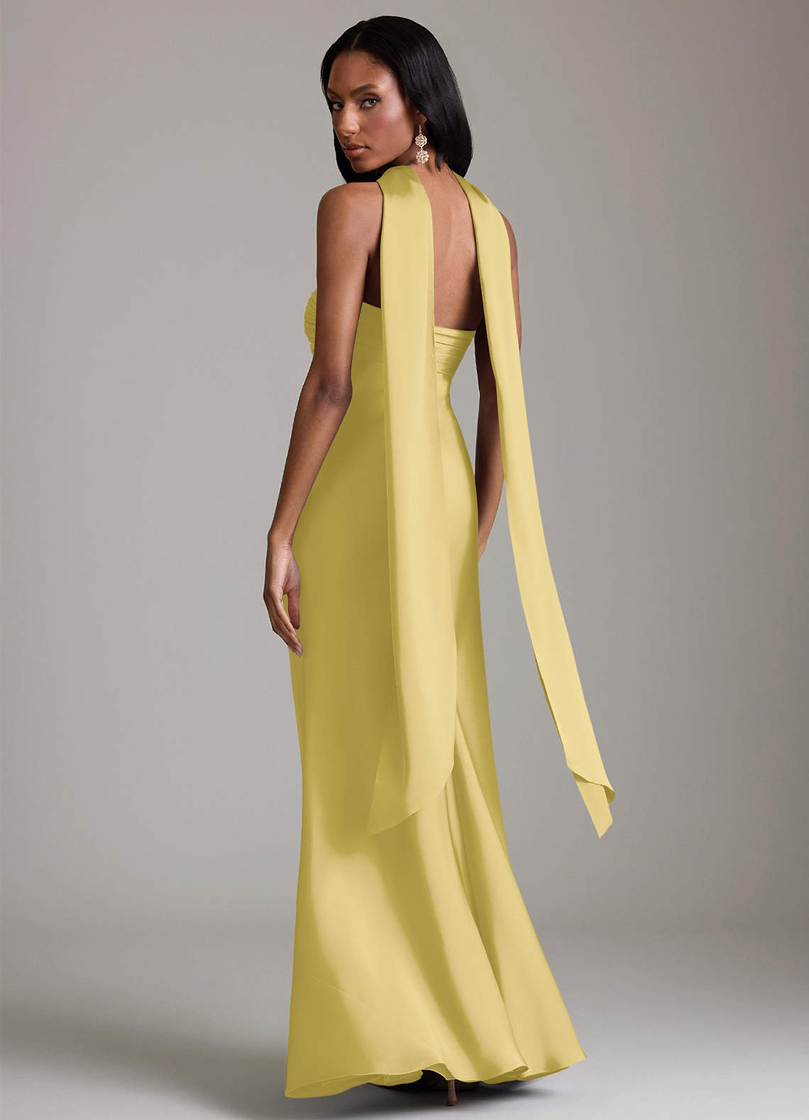 Azazie Saylor Probar vestidos en casa Vestido de Agave de Satén Elástico de Corte Sirena con Sin tirantes image7