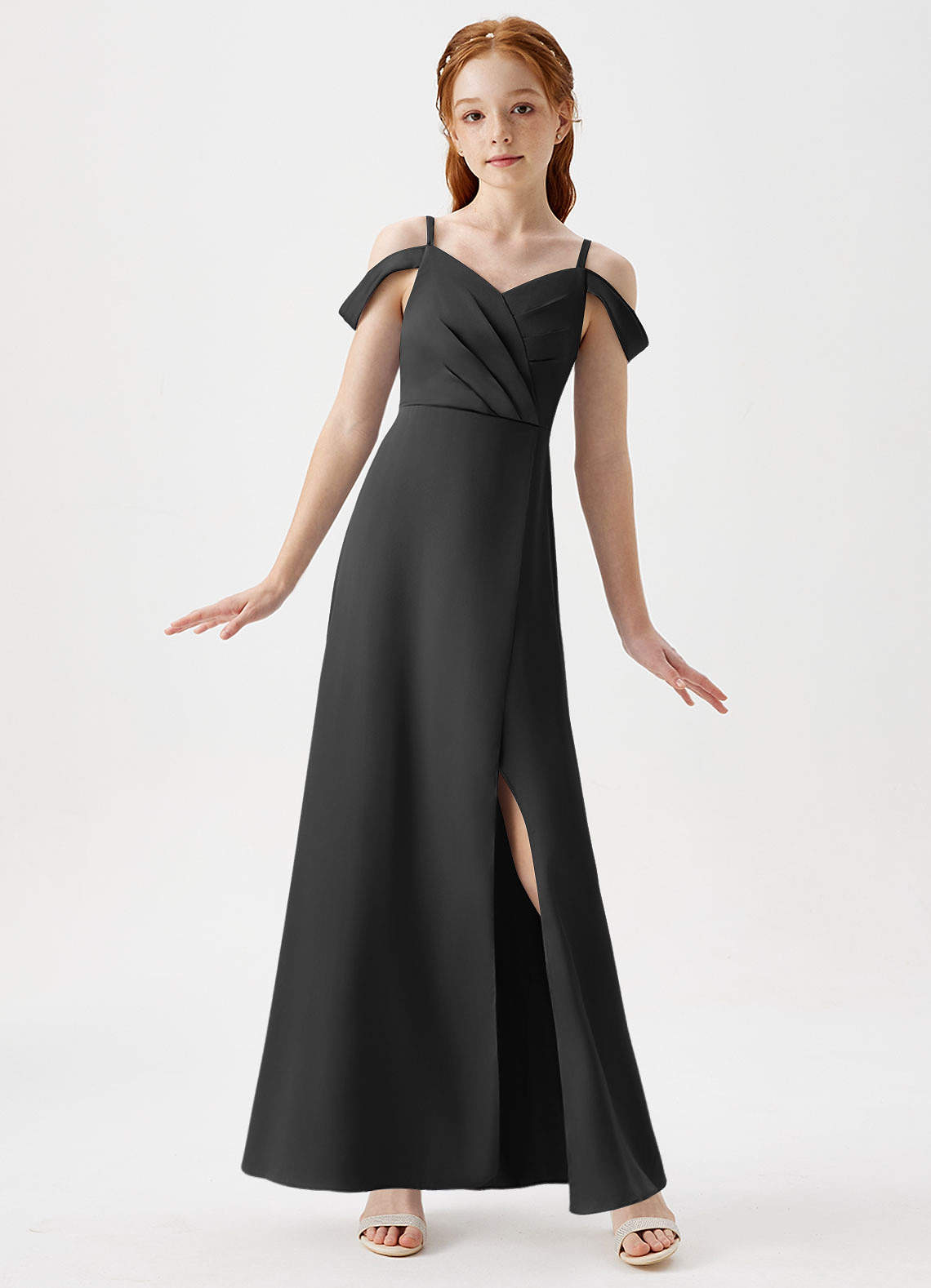 Azazie Ocean Junior Vestido de Negro de Satén Elástico de Corte en A con Vestidos sin tirantes image1