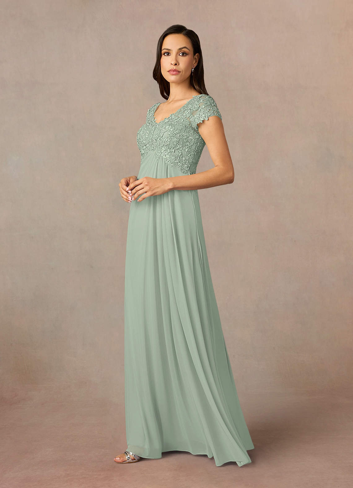 Azazie Macy vestidos de madre de la novia Vestido de Salvia Polvorienta de Encaje de Corte En A con Encaje de lentejuelas image1