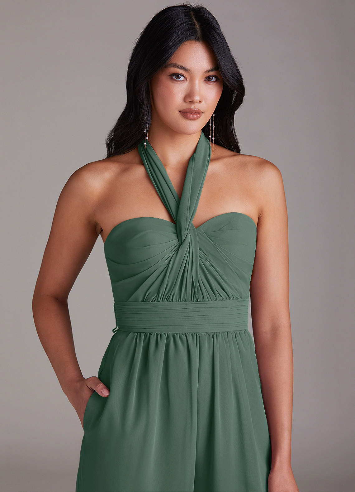 Azazie Lamara Essayer des robes à la maison Combinaison Convertible en Mousseline de soie Épaule décolletée Bleu Poussiéreux image8