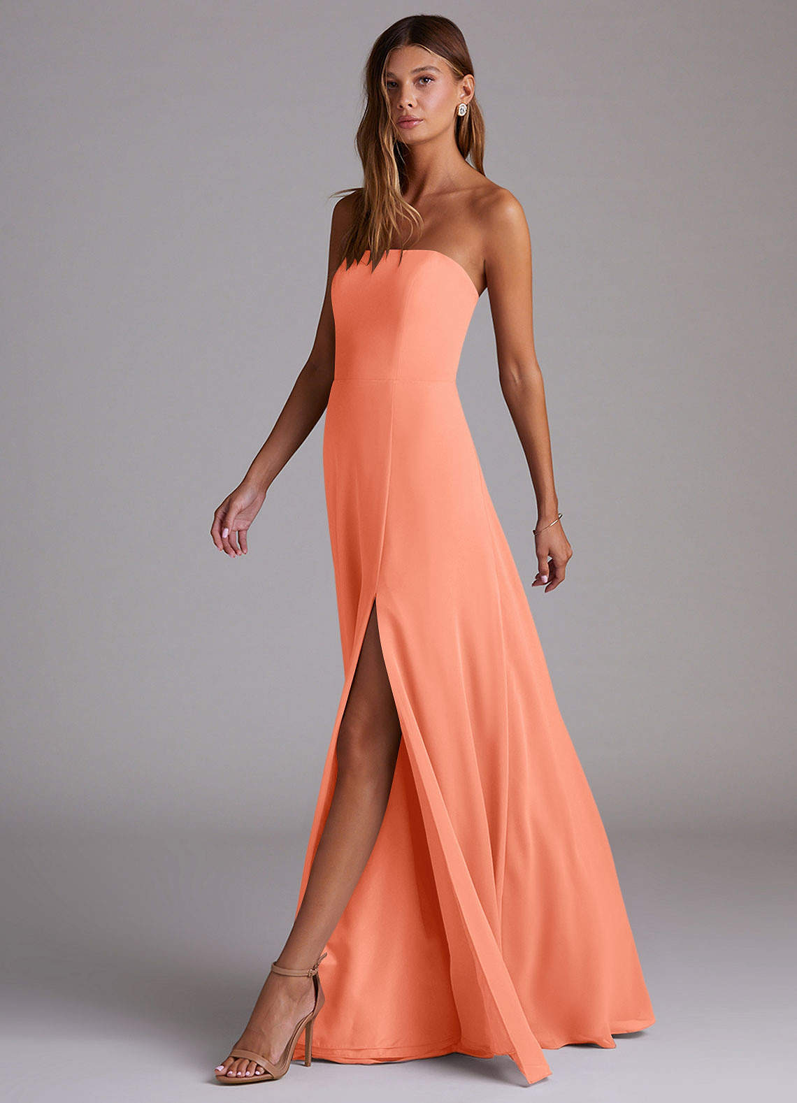 Azazie Wren Vestidos de damas de honor Vestido de Atardecer de Gasa de Corte en A Convertible con Corte Lateral image3