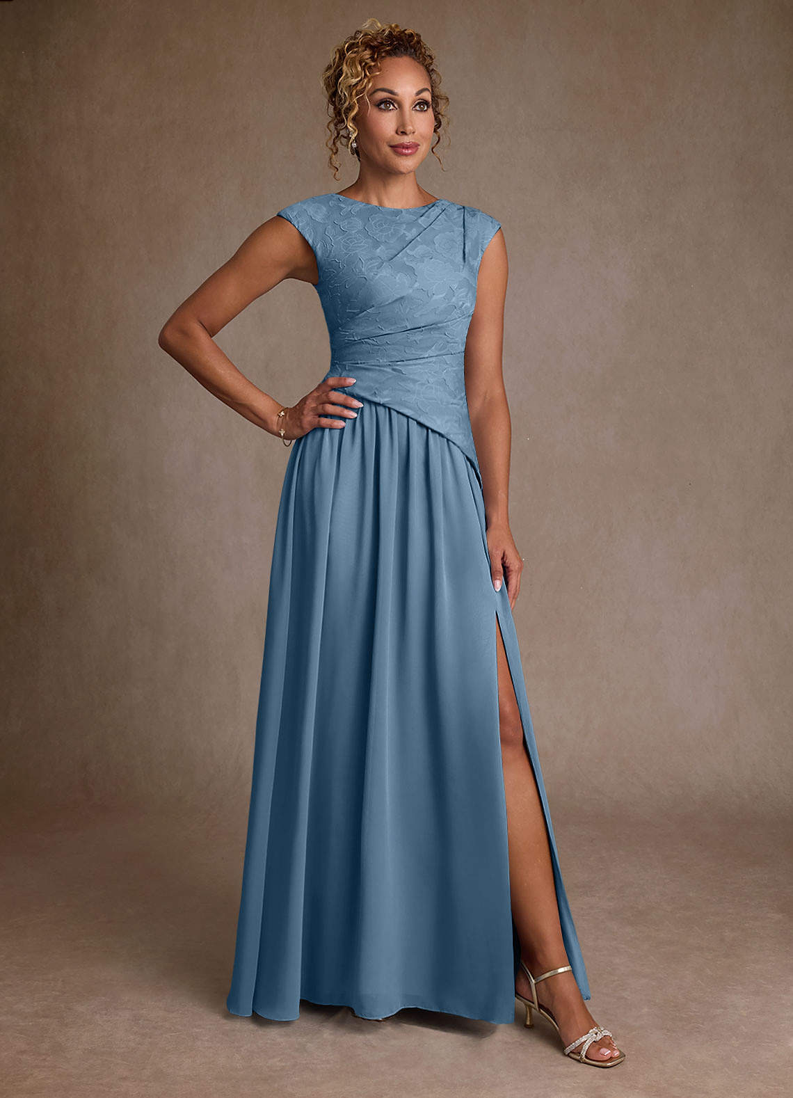 Azazie Kalleen Klänningar till brudens mor Klänning A-Line i Chiffong Plisserad Stålblå image1