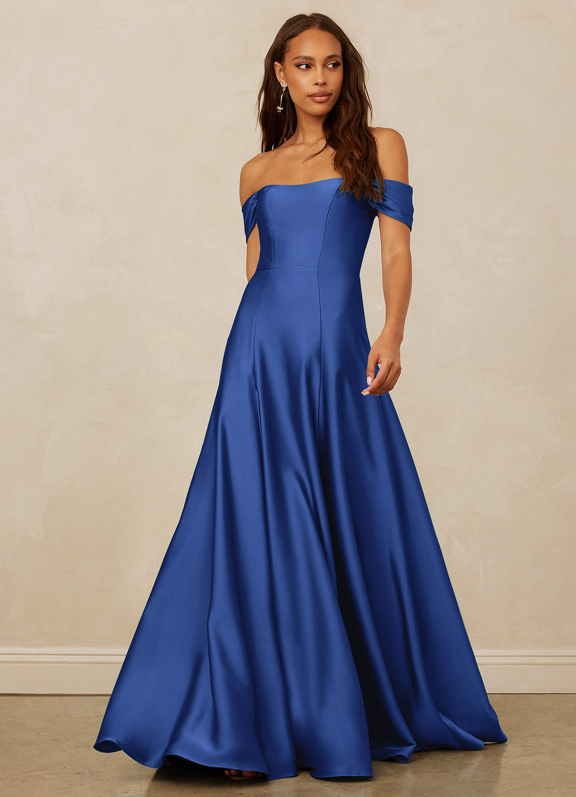 Christian Siriano Bridal for Azazie 1002 Brautjungfernkleider Wandelbar A-Linie Schulterfrei Stretch-Satin Kleid Königsblau image1