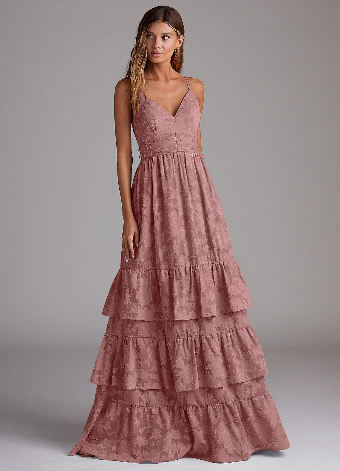 Azazie Nathalia Vestidos de damas de honor Vestido de Rosa Polvorienta de Devorado Floral de Línea A con Lazo image3