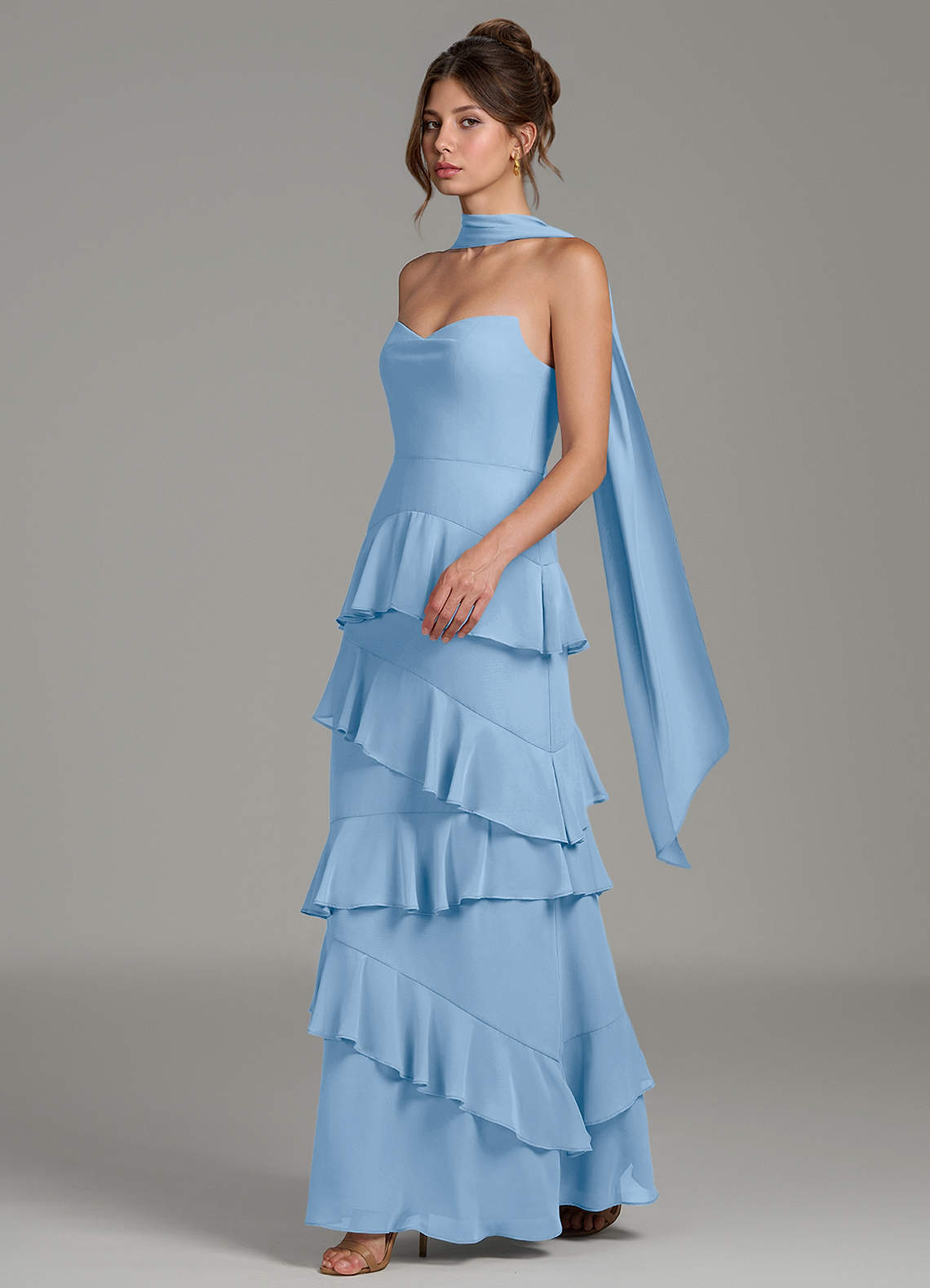 Azazie Imani Vestidos de damas de honor Vestido de Azul Pálido de Gasa de Línea A con Volante image2
