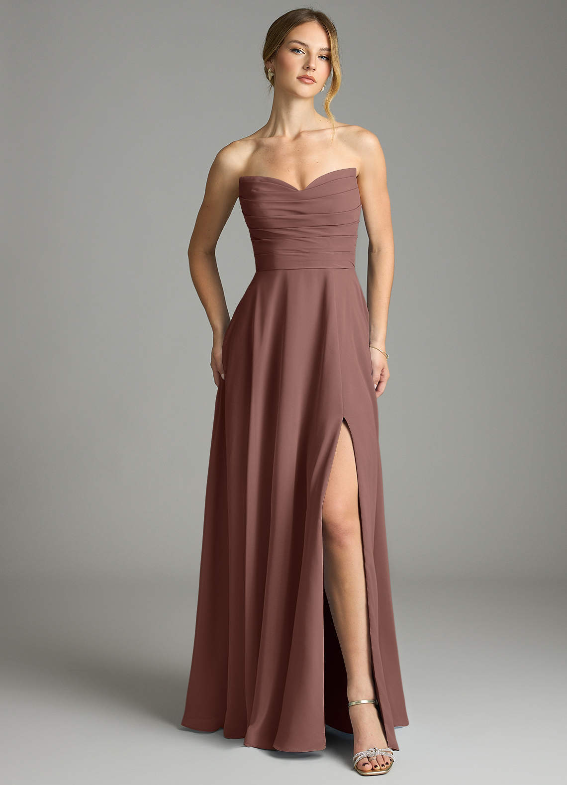 Azazie Ayla Abiti da Damigella Abito A-Line in Chiffon Scollo a Cuore Espresso image6
