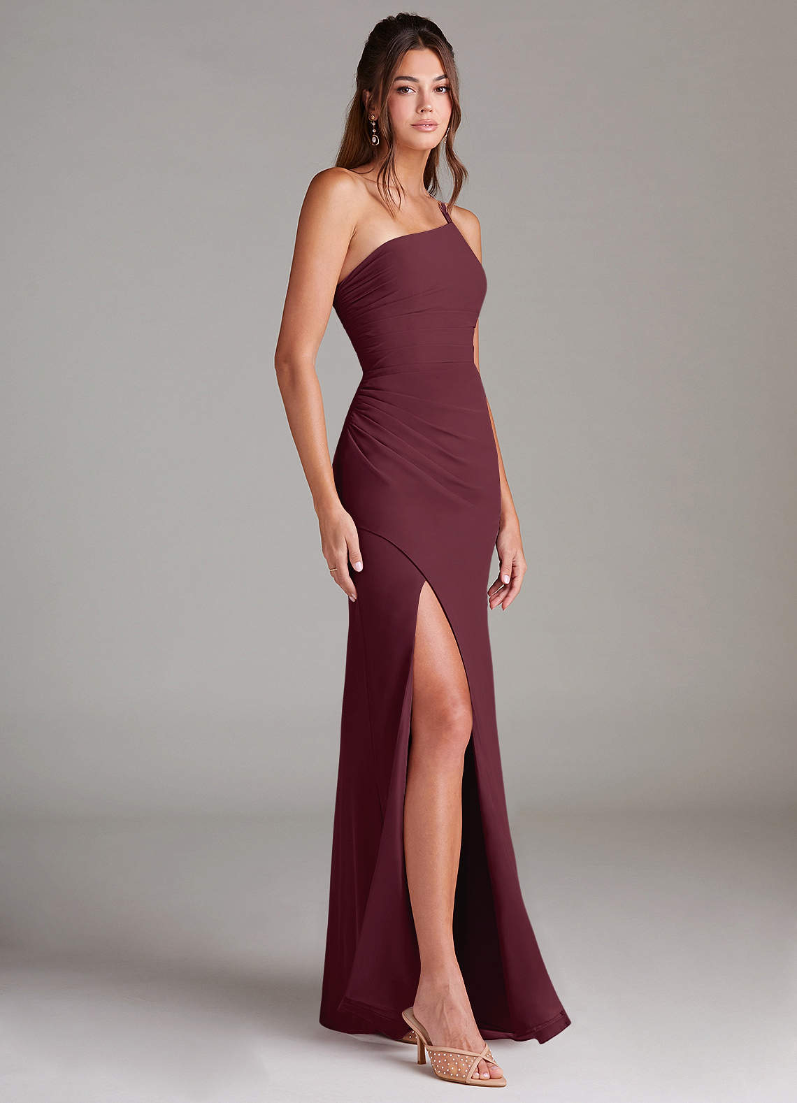 Azazie Eren Vestidos de damas de honor Vestido de Cabernet de Gasa de Corte Recto con Hombro unilateral image3