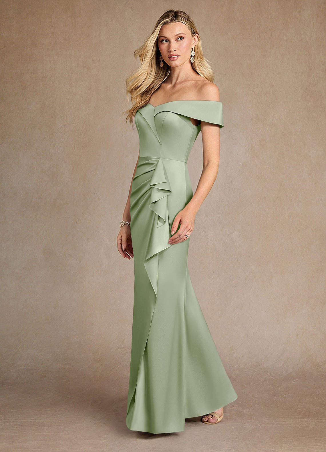 Azazie Laredo vestidos de madre de la novia Vestido de Salvia Polvorienta de Satén Elástico de Sirena con Vestidos sin tirantes image4