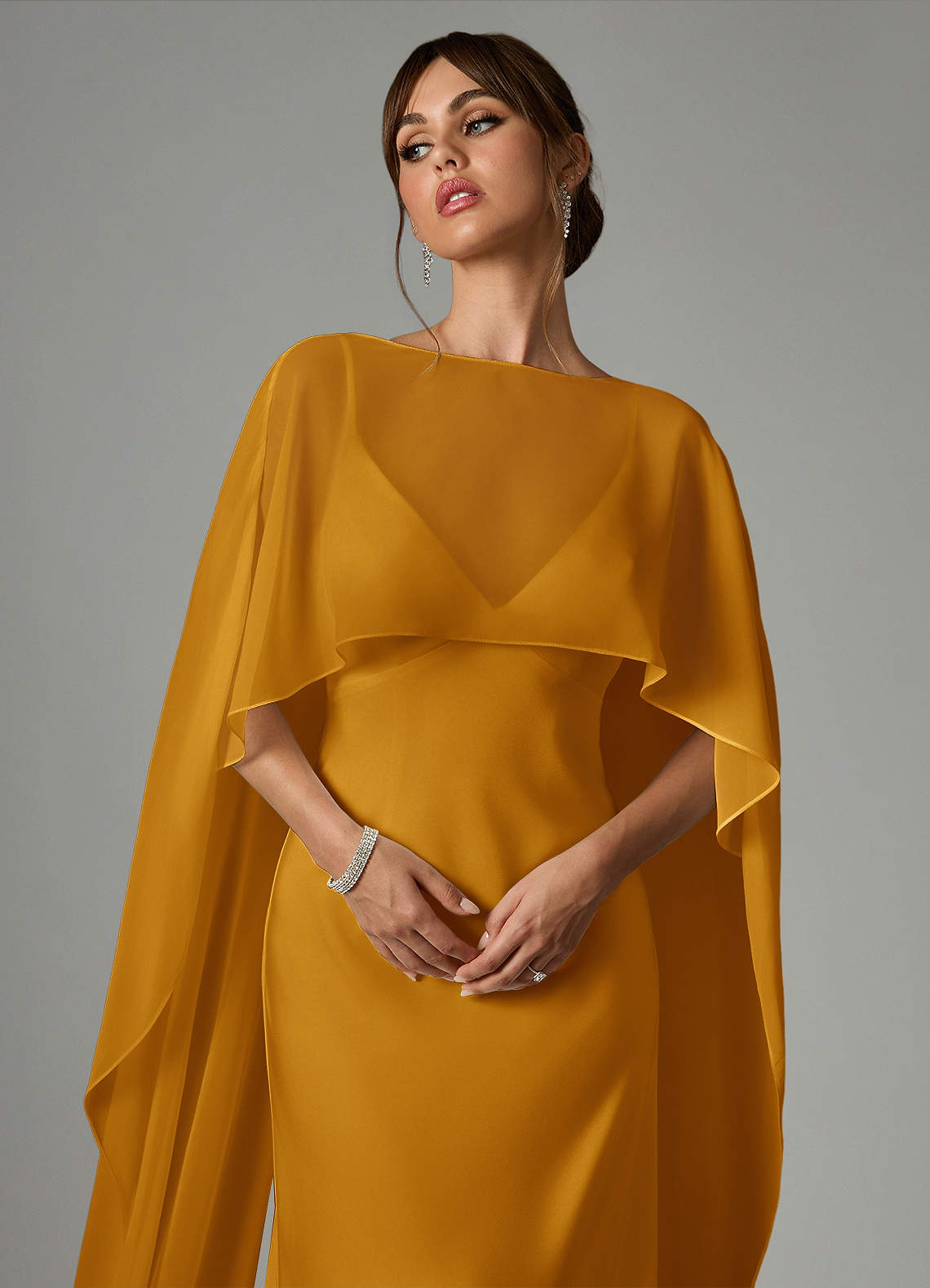 Azazie Stefania Vestidos de madrinha de casamento Vestido Caramelo de Cetim elástico de Linha A image4