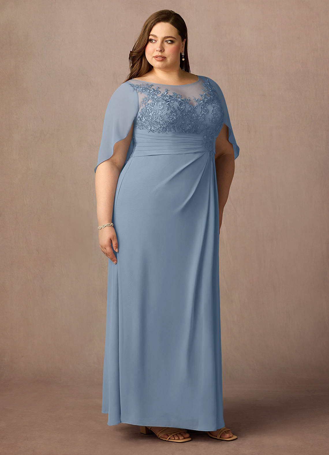 Azazie Hera vestidos de madre de la novia Vestido de Azul Polvoriento de Gasa de Corte En A con Capa de encaje image9