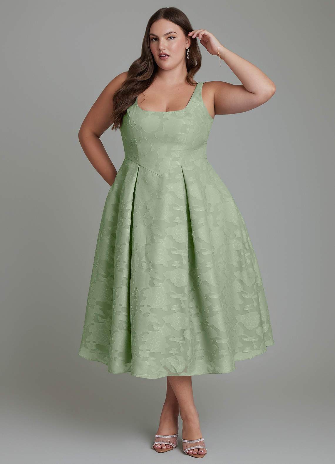 factory outlet bridesmaid dresses Azazie Amalie Dusty Sage Floral Burnout Size:16 34/35 38+ colors Color:Multi formal cut out dress