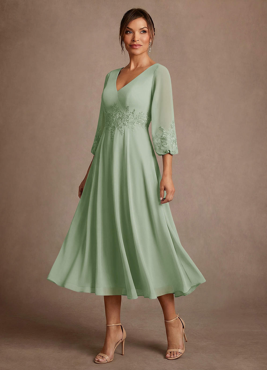 Azazie Ana Vestidos para mãe da noiva Vestido Dusty Sage de Chiffon de Linha A com Renda image3