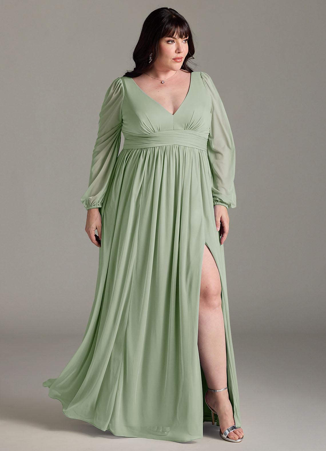 Azazie Norah Abiti da Damigella Abito A-Line in Chiffon con Maniche lunghe e Scollo a V Verde Salvia image8