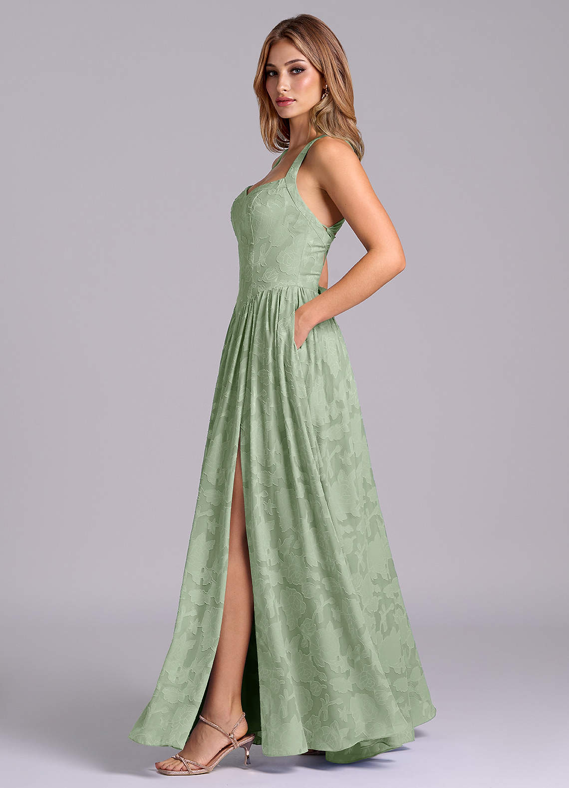 Azazie Francis Robes de demoiselle d'honneur Robe Trapèze en Blumen-Burnout Corset Vert Sauge image2
