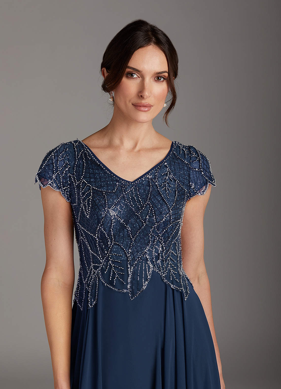 Azazie Eleanor vestidos de madre de la novia Vestido de Azul Marino Oscuro de Gasa de Corte En A con Lentejuela image1