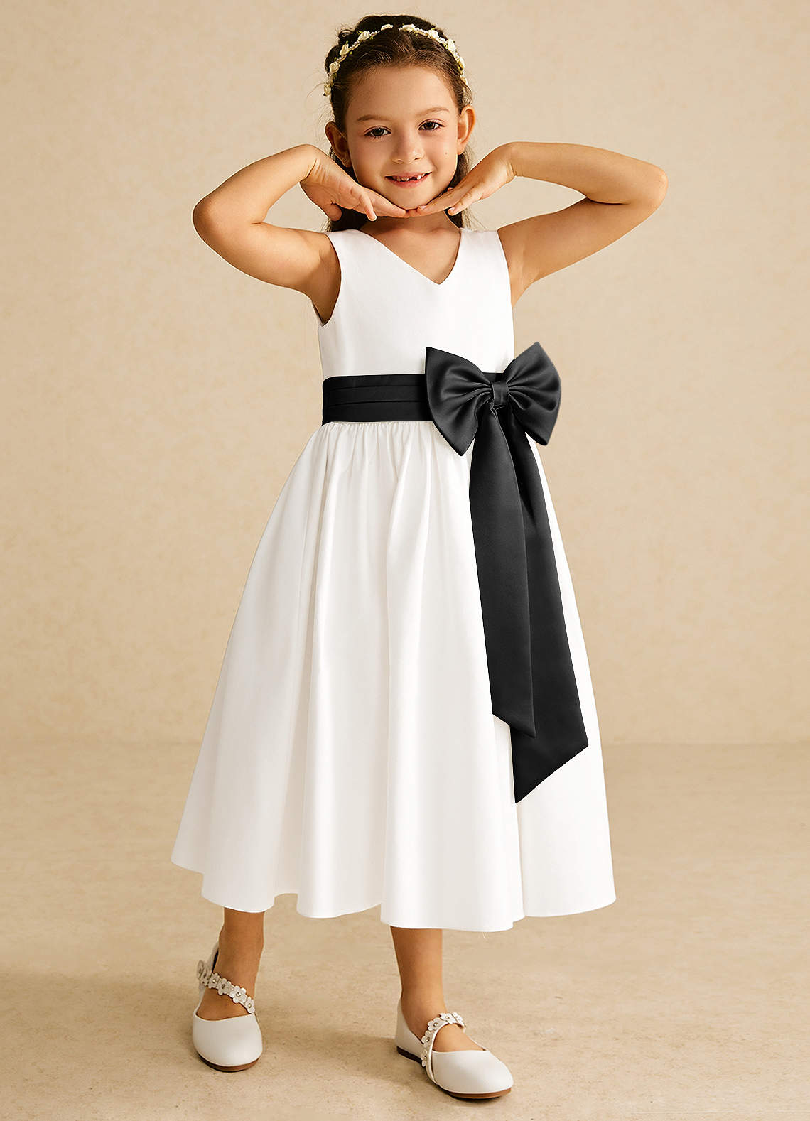 Azazie Darling vestidos de niña de las flores Vestido de Marfil Negro de Algodón de Corte En A con Lazo image1