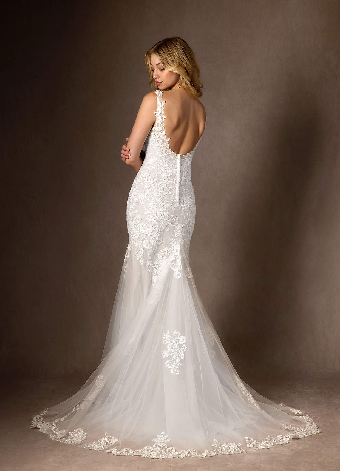 Azazie Poppy Abiti da Sposa Abito Sirena in Tulle Lustrini Bianco Diamante image1