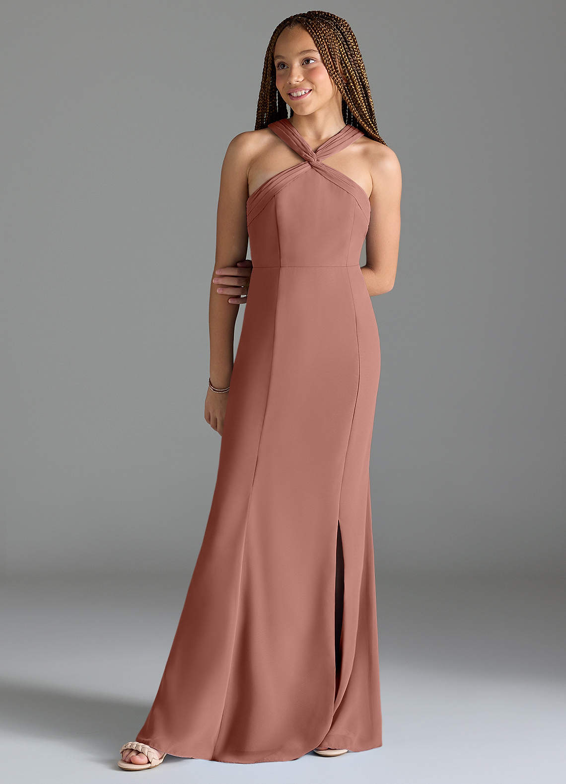 Azazie Rue Junior Robe Sirène en Mousseline de soie Fente Latérale Rose De Cèdre image1