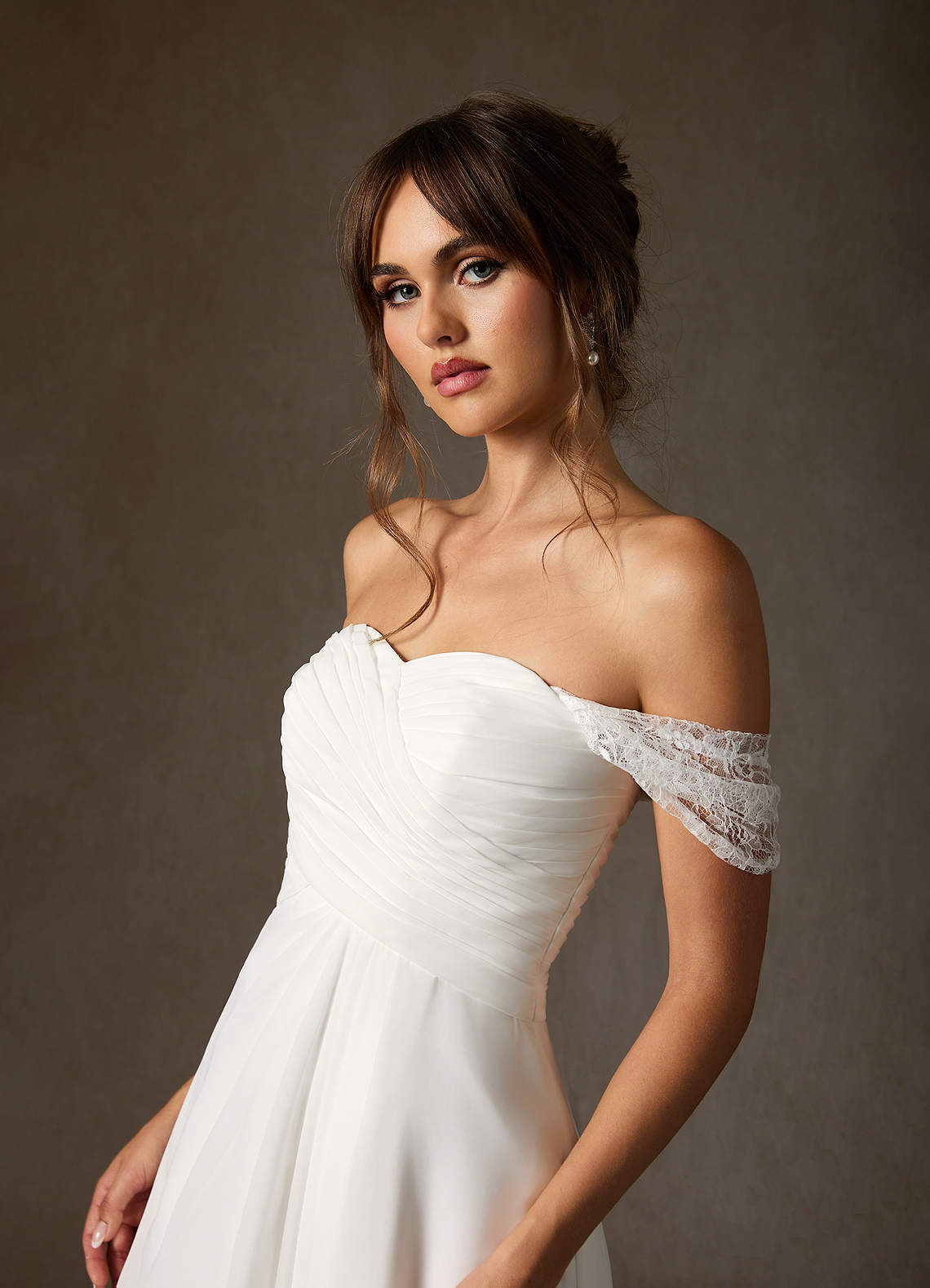 Azazie Zadie Trouwjurken Jurk van Chiffon met A-Lijn Off the Shoulder Diamant Wit image5