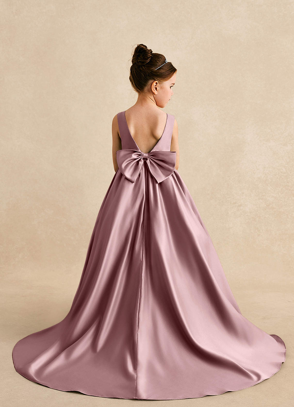 Azazie Mimia Robe Demoiselle D'honneur Fillette Robe Trapèze en Mat Satiné Arc Rose Poussiéreuse image1