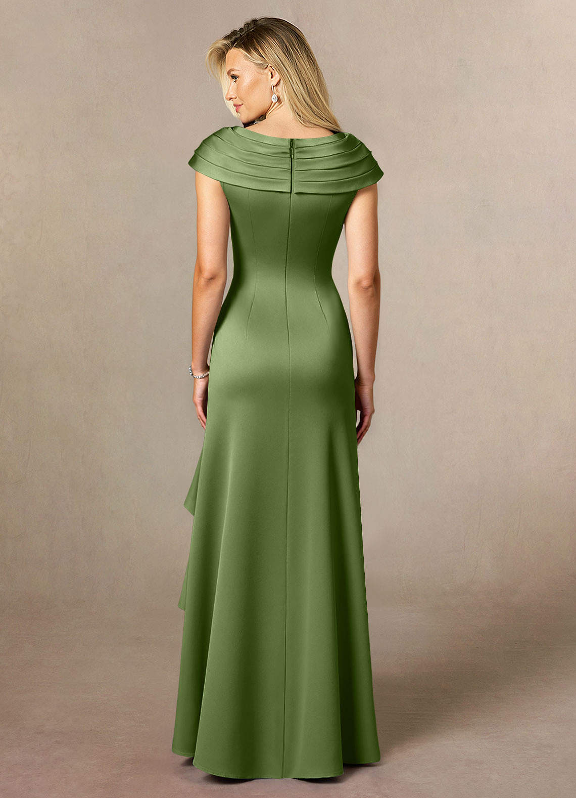Azazie Anderson vestidos de madre de la novia Vestido de Enebro de Satén Elástico de Corte En A con Plisado image1