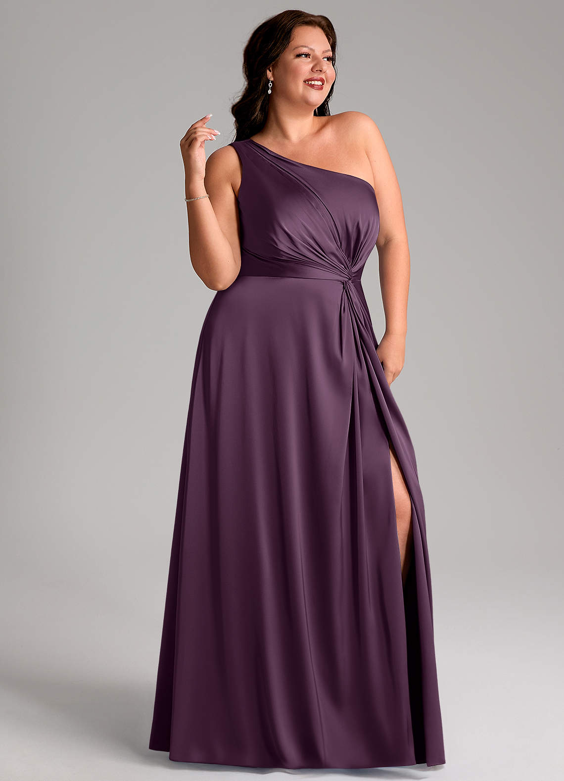Azazie Brooke Vestidos de damas de honor Vestido de Ciruela de Satén Elástico de Corte en A con Hombro unilateral image10