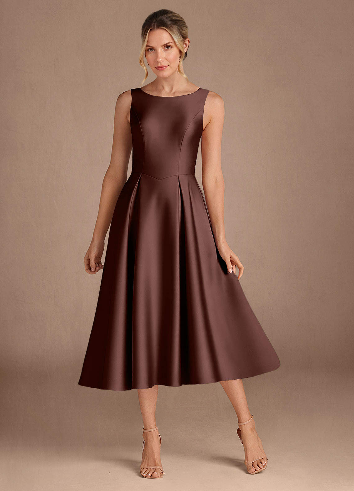 Azazie Fulton Vestidos para mãe da noiva Vestido Café Expresso de Cetim elástico de Linha A com Plissado image1