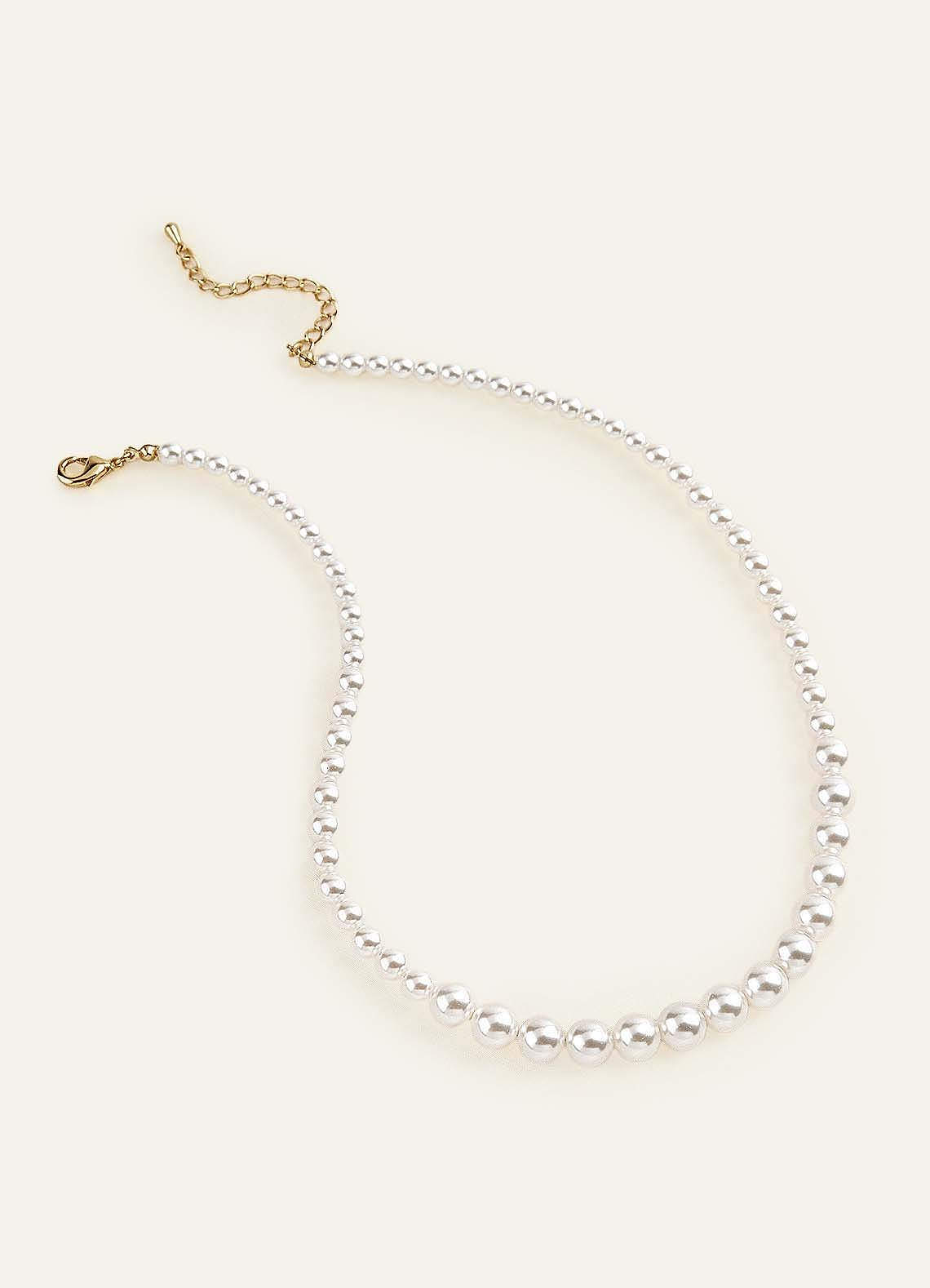 front Collier de perles élégant