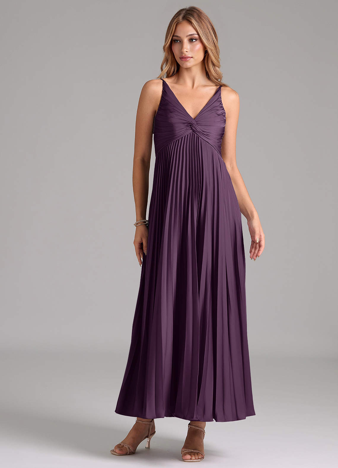 Azazie Raychelle Brautjungfernkleider A-Linie Plissee Stretch-Satin Kleid Pflaume image1