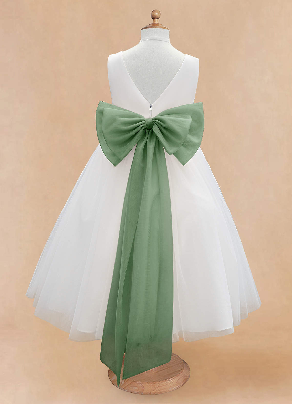 Azazie Kavi Robe Demoiselle D'honneur Fillette Robe Trapèze en Mat Satiné Arc Ivoire Matcha image7