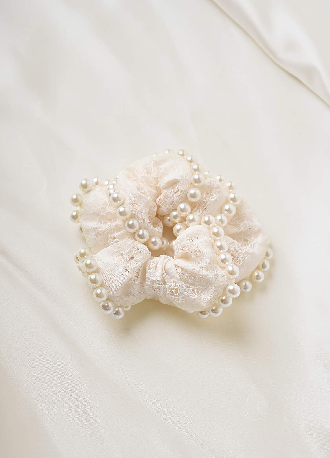 front Pearl Lace Scrunchie