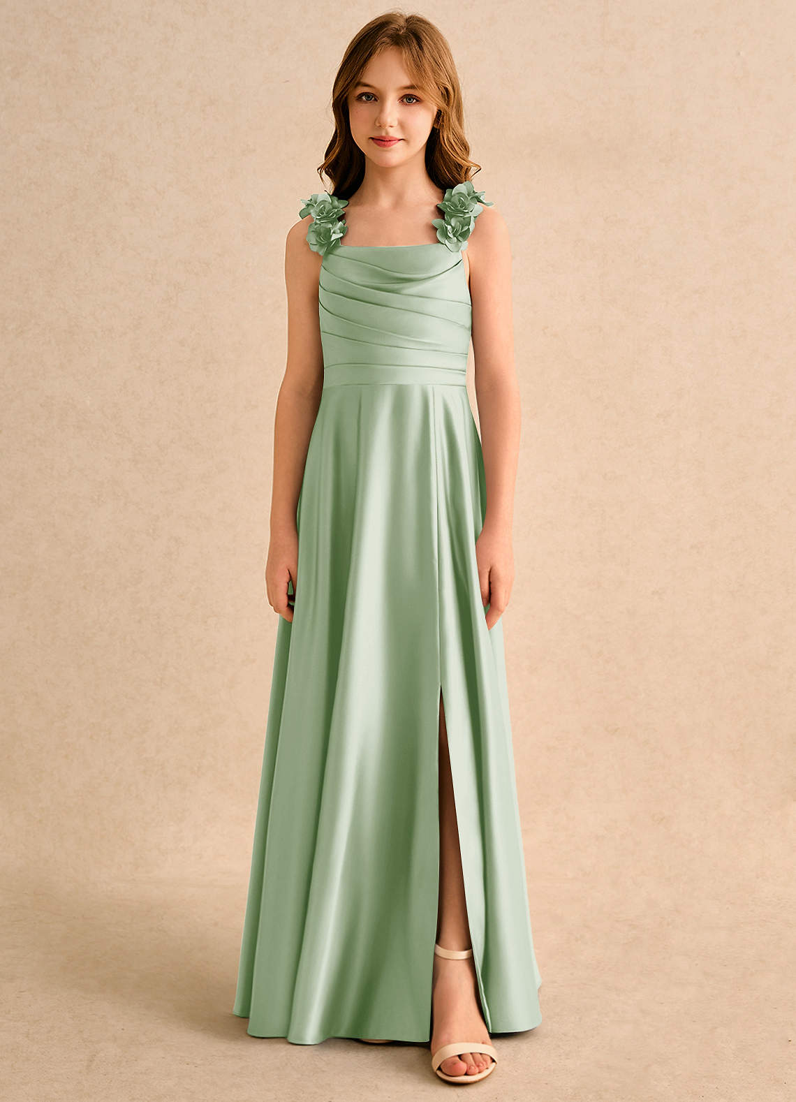 Azazie Rosita Girls Formal Vestidos de florista Vestido Dusty Sage de Cetim fosco de Linha A com Plissado image2