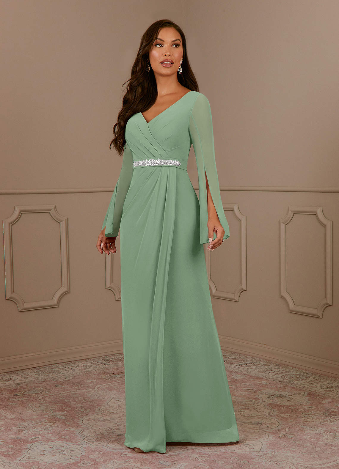 Azazie Belinda Mère de la mariée Robes Robe Trapèze en Mousseline de soie Col V plissé Matcha image1