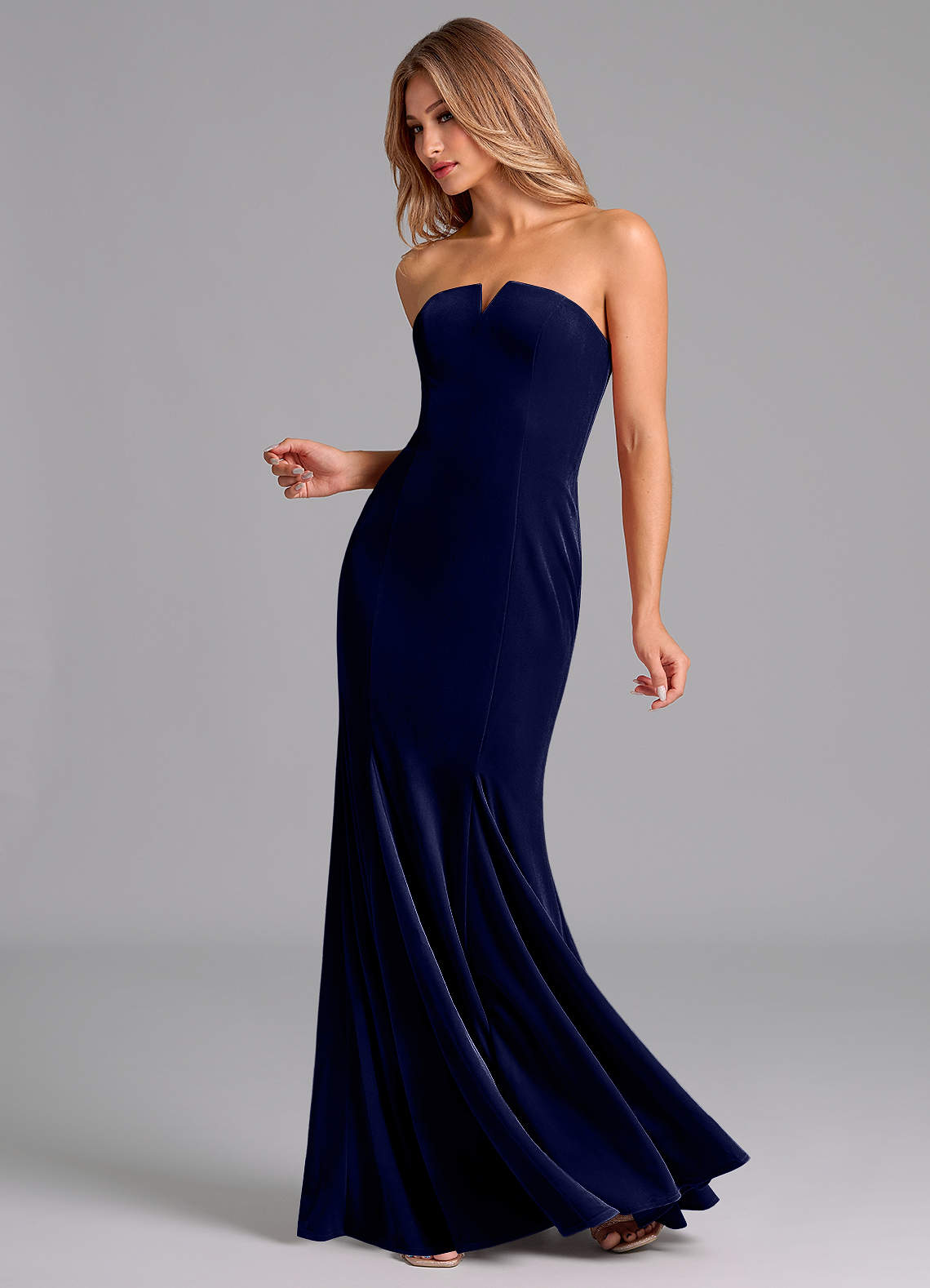 Azazie Yinnie Vestidos de madrinha de casamento Vestir Azul Marinho de Veludo de sereia com Sem alças image3