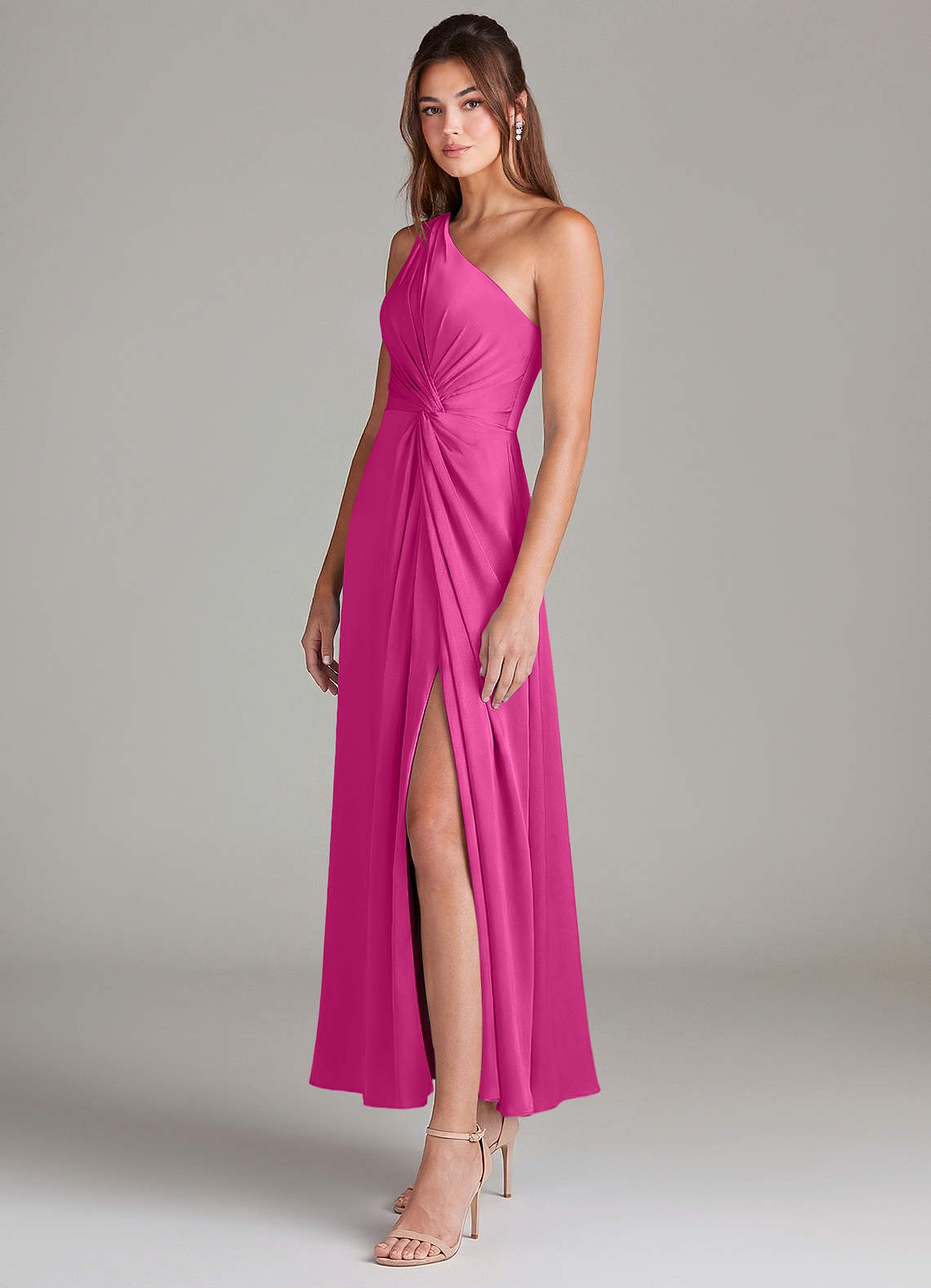 Azazie Brooke Robes de demoiselle d'honneur Robe Trapèze en Satin extensible Une épaule Fuchsia image4