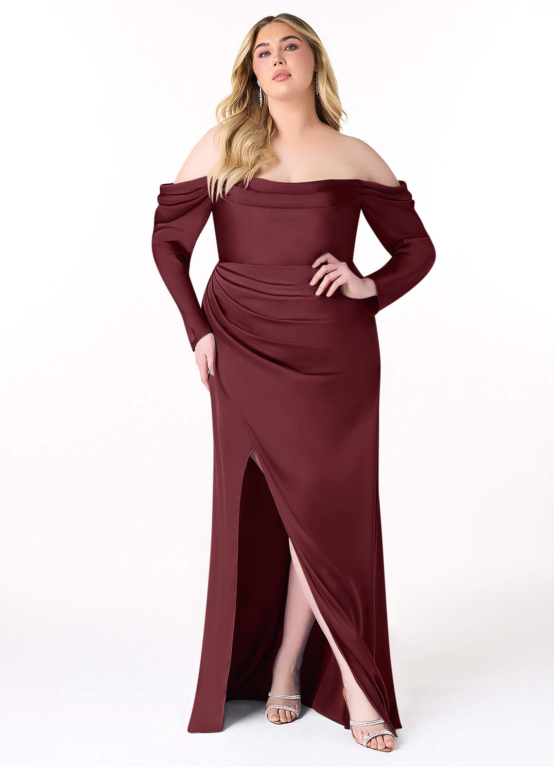 Azazie Hallie Vestidos de damas de honor Vestido de Cabernet de Satén Elástico de Corte Sirena Convertible con Manga larga con hombros descubiertos image1