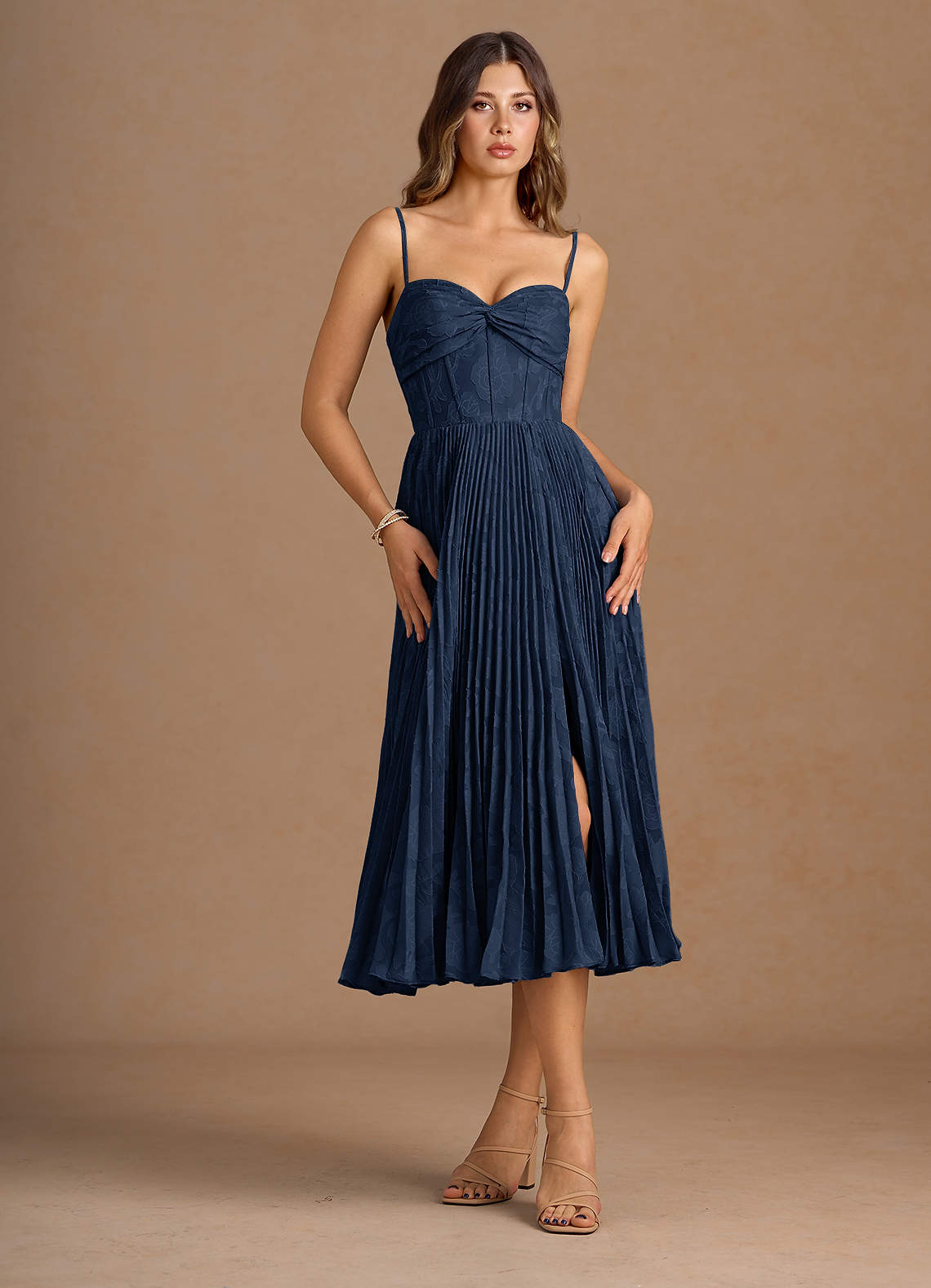 Annie Laivasto Laskostettu Midi-mekko image5