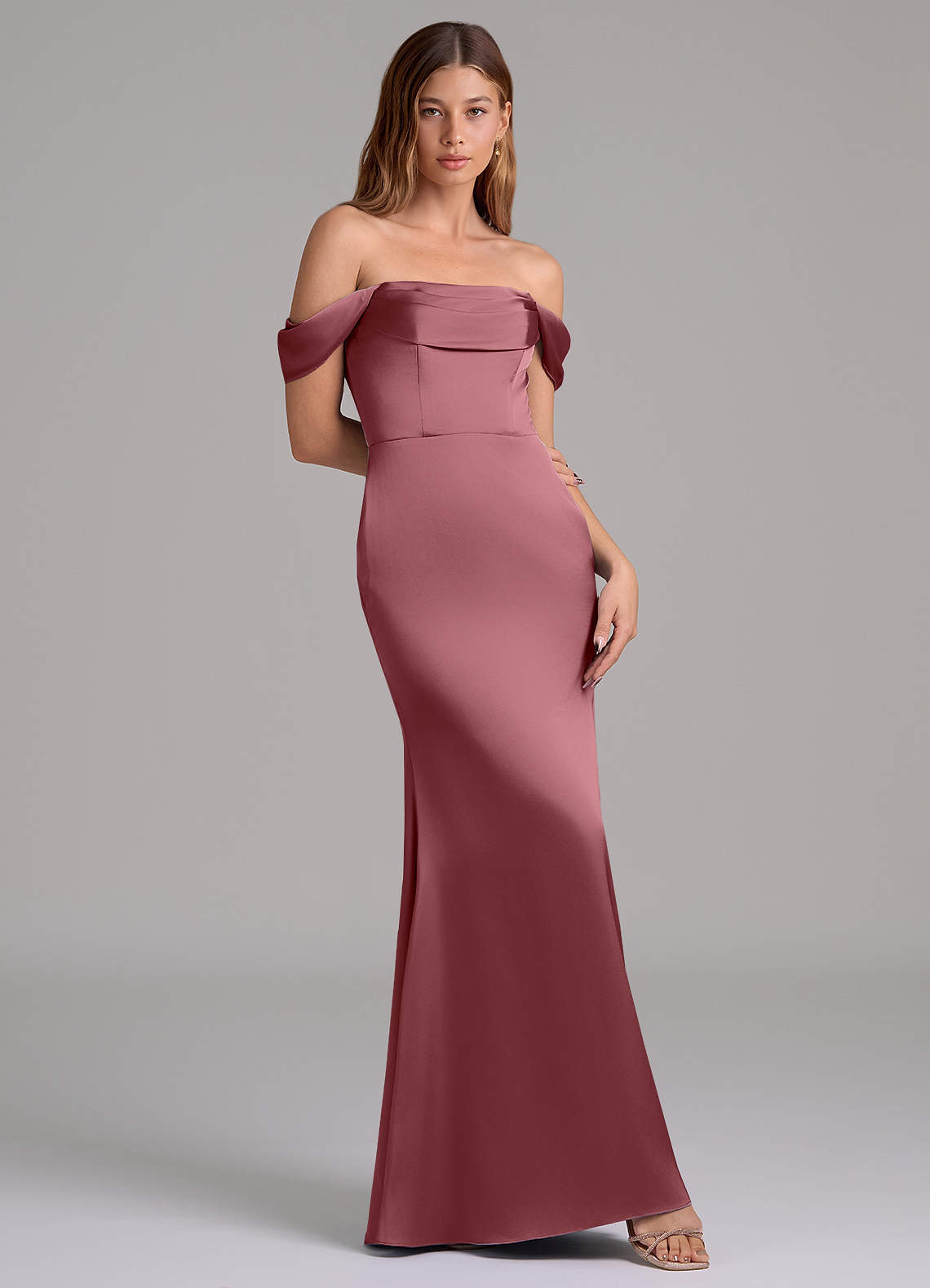 Azazie Miley 신부 들러리 드레스 인어 오프 더 숄더 스트레치 새틴 바닥 길이 드레스 image1